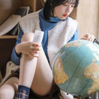 我的秘密情人来了 我在朋友家玩她老婆 和姐夫在车上那些事