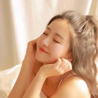 少女的第一夜很销魂 被嘲笑是老处女日夜寻找猛男尝禁果