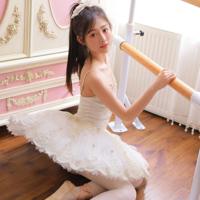 新婚告急新婚弃妻 借你半张床前妻很勾人 挂名新妻