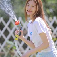 美女我可以摸你胸吗 深夜都市欲望疯狂缠绵