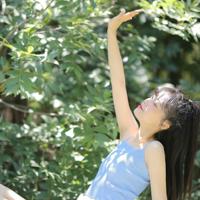 护士为我剃阴毛好尴尬 护士美眉为我刮阴毛 我调戏护士美眉的经历