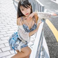 漂亮老师的胸软软的真好吃,我的老师解开胸罩喂我乳