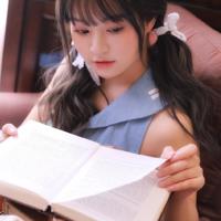 把她按在墙上强吻  霸道强吻视频  人强吻意味着什么
