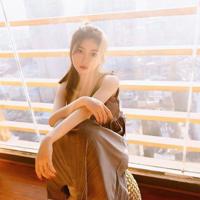 老妇女玩小鲜肉自述:老公出差不在家 我被被小鲜肉折腾了一晚上