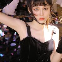 和女友闺蜜啪啪啪 停车场干姐妹花小说