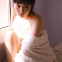 姐姐不在家的时候姐夫诱惑我上床怎么办