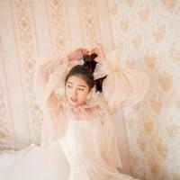 老婆怂恿闺蜜钻被窝考验我