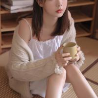 军训时被教官干了 我的乖女儿乖乖让我干 趁停电上课干同桌