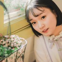 乖把你的腿张开点 妹妹当着我的面换衣服 把妹妹玩了一个月