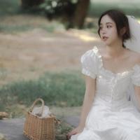 为男友离乡背井 他却为了富婆抛弃我