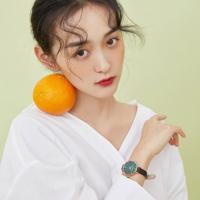 坐姿透露女人的“性”事特质