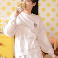 村里的留守女人 堂嫂的小树林将我紧紧包裹着