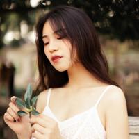口述:无耻老板将舌头伸进我私密处吸干我
