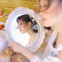 人世间有百媚千红，我独爱雪花这一种