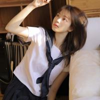 18岁那个清晨 合租男在我的惊恐之中夺走了我的初夜