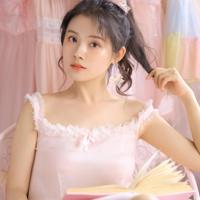爱上了租来的女朋友,她哭着说了她的过去后,我不知该如何选择
