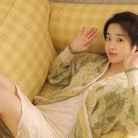口述:嫌我平胸 老公看闺蜜抖动双峰