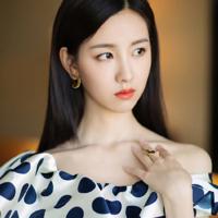 女孩子下面长毛的图片 怎样让女孩乖乖上你床 女孩第一夜出血图