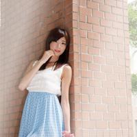 痛!痛啊!嗯嗯嗯啊不要嗯进去 趁她不注意整根插进去