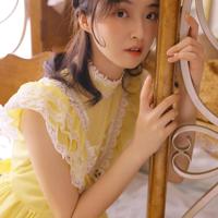 恶魔校草住我家 那晚他如恶魔般吞噬着我的初夜