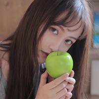 被同桌摸的水出来 同桌带我去他家猛要我 摸女友大腿内侧的黑森林