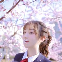 女人其实喜欢从背后看男人