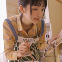 酒吧卫生间内 陌生男人把我压在墙角