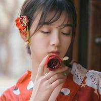 狂欲总裁 男同事把我摸得浑身酥软