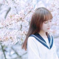 别摸了都出水了 我被男友弄了一夜