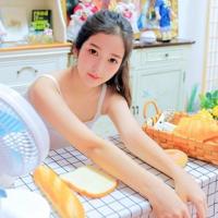 女子看胃病遭医生乱摸私处 属于猥亵，已经涉嫌犯罪