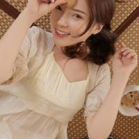 老公爱爱时,要我戴他最喜欢的那个女星的高仿面具