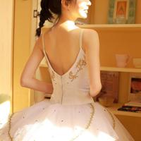 萌妻羞羞boss慢点撩 宠妻成瘾老婆你要乖 我们在一个房间玩肉体