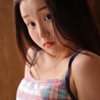 淫色人妻的生活 为填满空虚她竟被四男按在车内疯狂缠绵