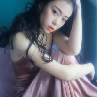 口述:漂亮女老师被诱惑着不能自拔的疯狂经历