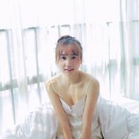 我干了我家保姆 被门卫大爷插的校花 寡妇保姆玉米地里尖叫