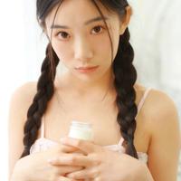 极品物质男 抛弃两任女友与富婆闪婚