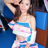 原始欲望爱上小姨子 厨房里我们在冰箱后面狂震动