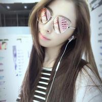 美女用手扒开自己下体,我认识了一个美女，刚刚认识就扒开自己下