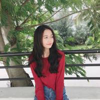 口述:和男友一起洗澡他硬了 学生妹书桌前让男友插的故事