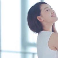 老师上班忘了穿内衣 上课同桌吃我奶好爽动图