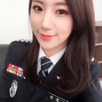 被男人疯狂玩的经历 丈夫目睹妻子车震 看别人玩自己老婆