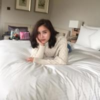 我和女友在KTV房里一起高潮的性爱故事