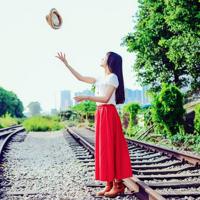 诱人犯罪的小姨子 赤裸全身跪在我面前求我要她一次