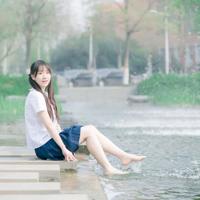 职场潜规则小说 女职员和老板停车场车震