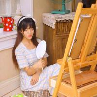 我像一只红雀 想被你爱着但又不愿放弃自由