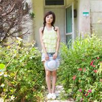 绿萝轻挽，淡雅嫣然