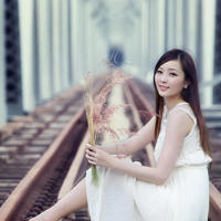 山村女教师被我疯狂允吸 英语老师满足我对身体的好奇