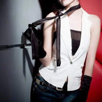 情感口述：我和性感少妇在沙发上疯狂缠绵的激情故事