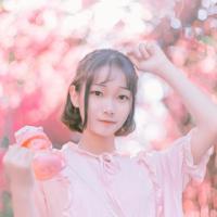 办公室的秘密赵雪晴第11章 开会时在桌下帮他含 老板在办公室里直接做