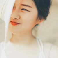 我女朋友的朋友来我家 她说了一句话让我很生气